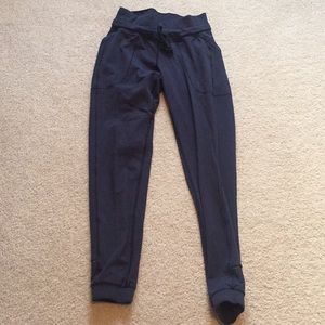 LULULEMON JOGGER